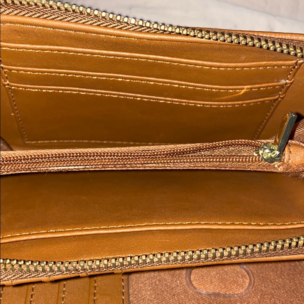 Wallet!!! - Picture 3 of 3